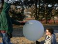 measuring 100g
